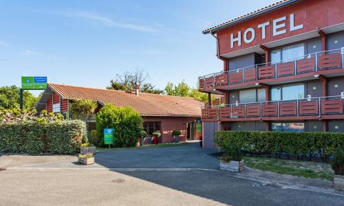 Sure Hotel by Best Western Biarritz Aeroport - photo 1